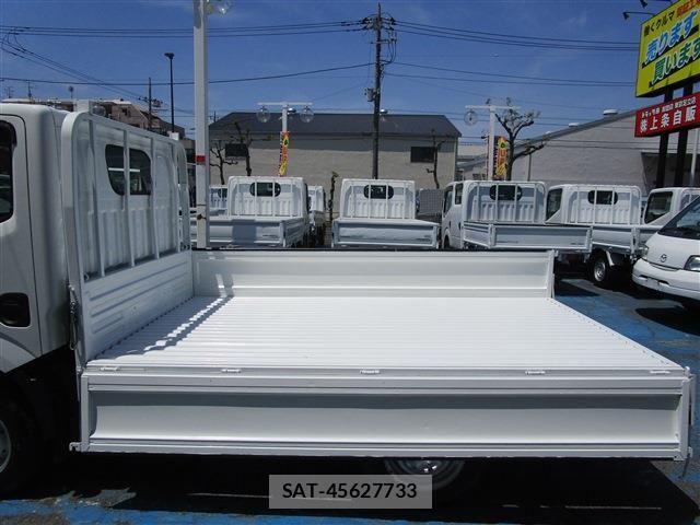 Nissan ATLAS 2021-03 6902111-8