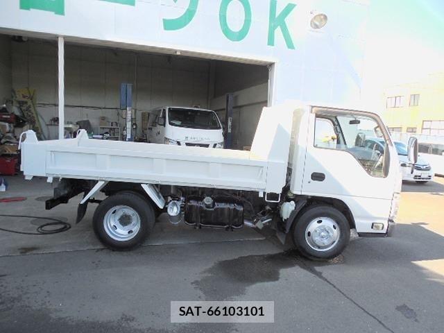 Nissan ATLAS 2010-05 6902114-15