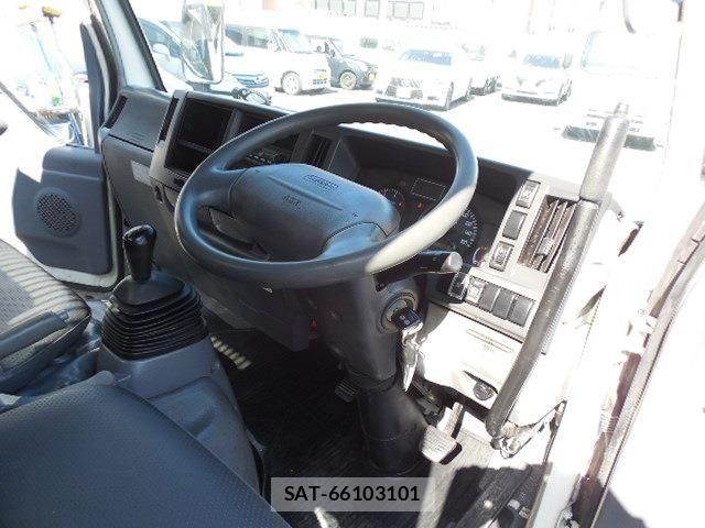 Nissan ATLAS 2010-05 6902114-18