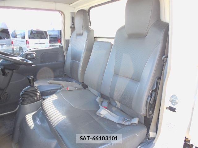 Nissan ATLAS 2010-05 6902114-21