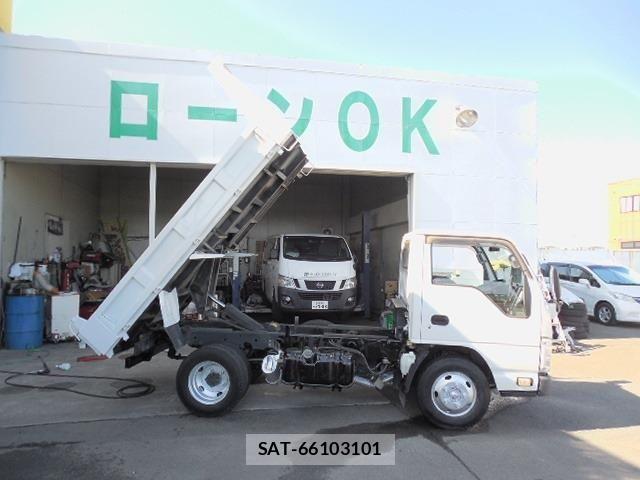 Nissan ATLAS 2010-05 6902114-2