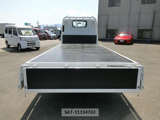 Nissan ATLAS 2010-01 6902109-11