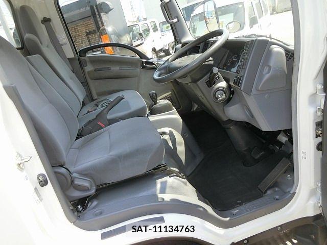 Nissan ATLAS 2010-01 6902109-2