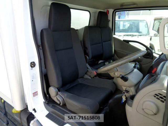 Nissan ATLAS 2016-05 6902123-4