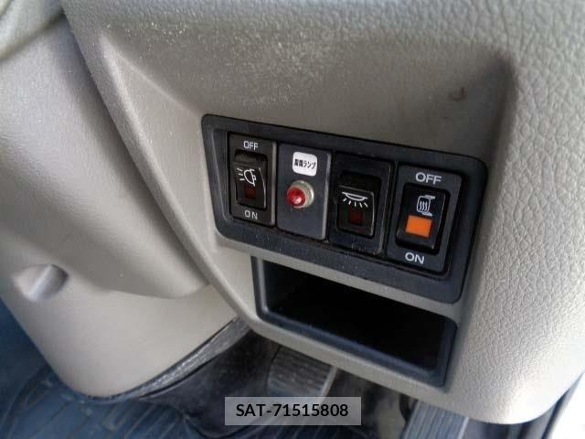 Nissan ATLAS 2016-05 6902123-5