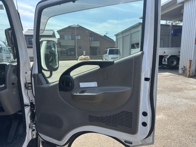 Nissan ATLAS 2013-03 6919880-18