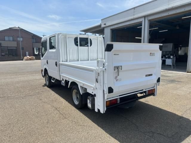 Nissan ATLAS 2013-03 6919880-2