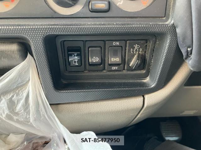 Nissan ATLAS 2016-06 6902126-19