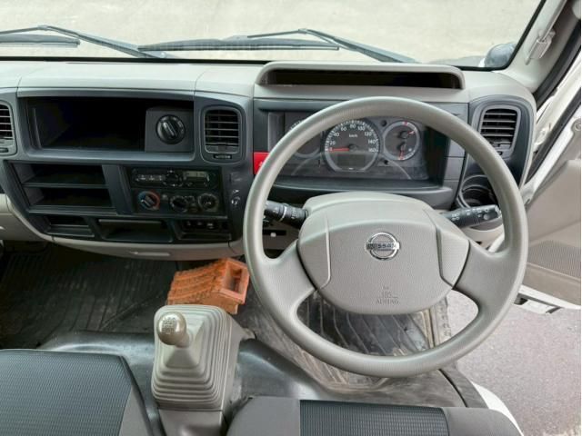 Nissan ATLAS 2017-07 6964353-16
