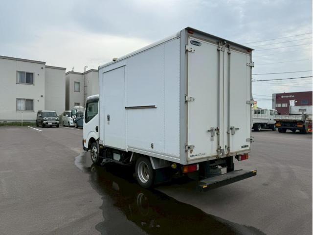 Nissan ATLAS 2017-07 6964353-3