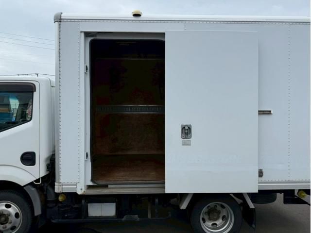 Nissan ATLAS 2017-07 6964353-8