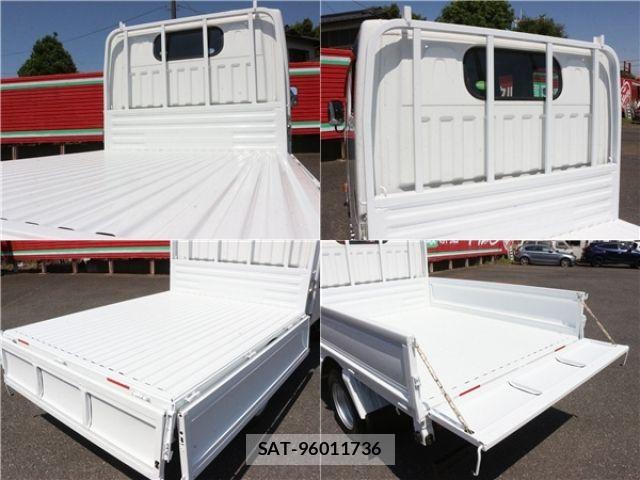 Nissan ATLAS 2018-03 6989027-8