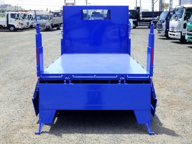 Nissan ATLAS 2023-04 7199476-9
