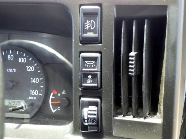 Nissan ATLAS 2023-04 7199476-21