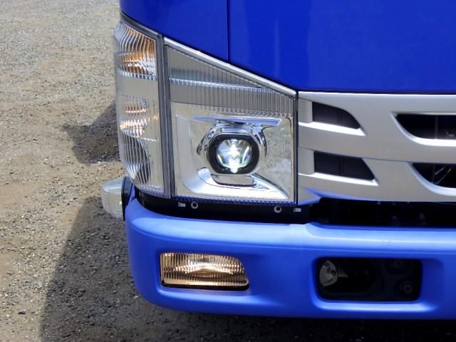 Nissan ATLAS 2023-04 7199476-2
