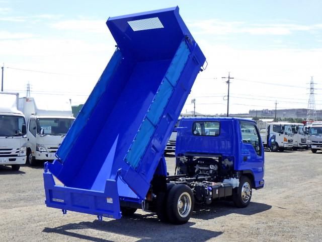 Nissan ATLAS 2023-04 7199476-6