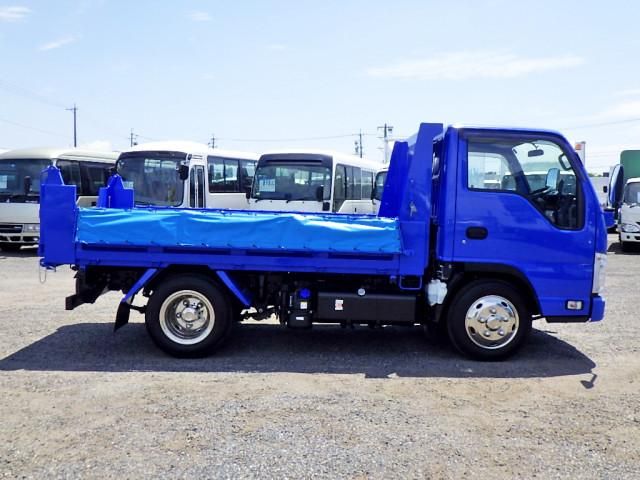 Nissan ATLAS 2023-04 7199476-7