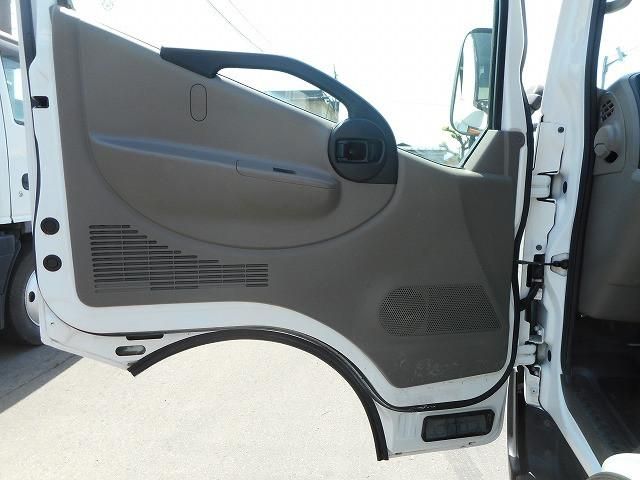 Nissan ATLAS 2015-01 7199481-19