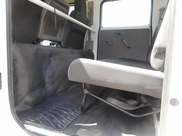 Nissan ATLAS 2015-01 7199481-20