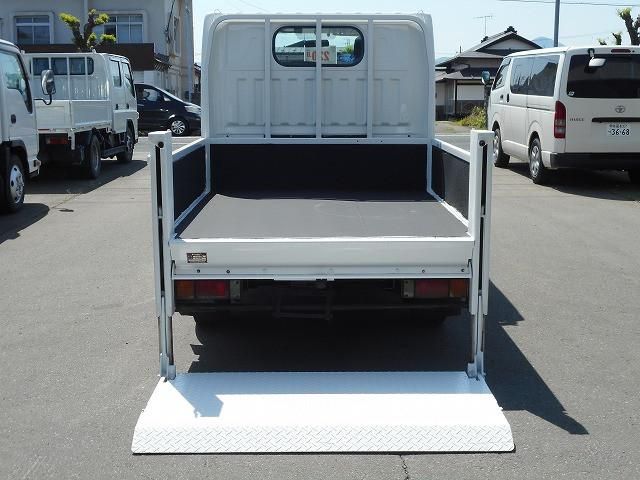 Nissan ATLAS 2015-01 7199481-8