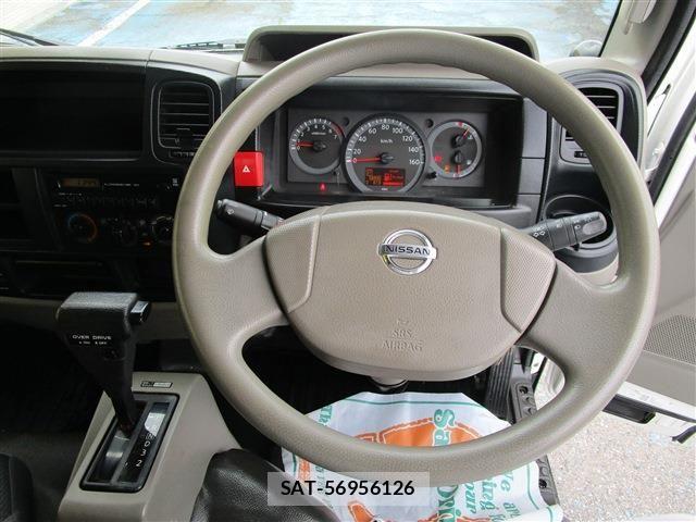 Nissan ATLAS 2016-02 7214918-9