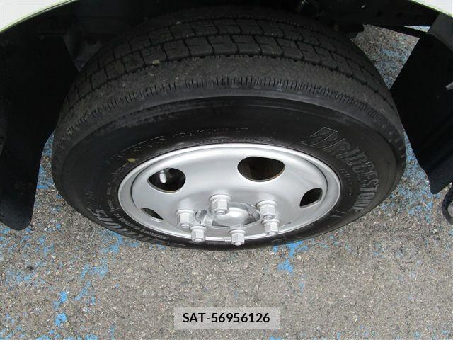 Nissan ATLAS 2016-02 7214918-19