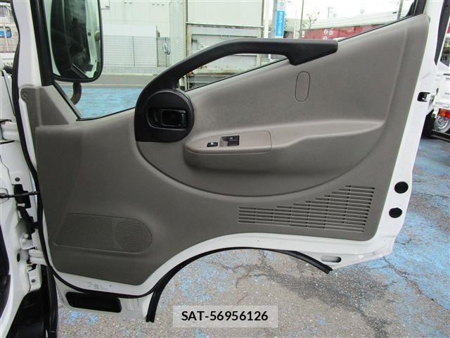 Nissan ATLAS 2016-02 7214918-20