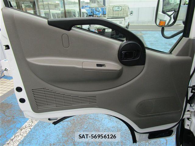 Nissan ATLAS 2016-02 7214918-21