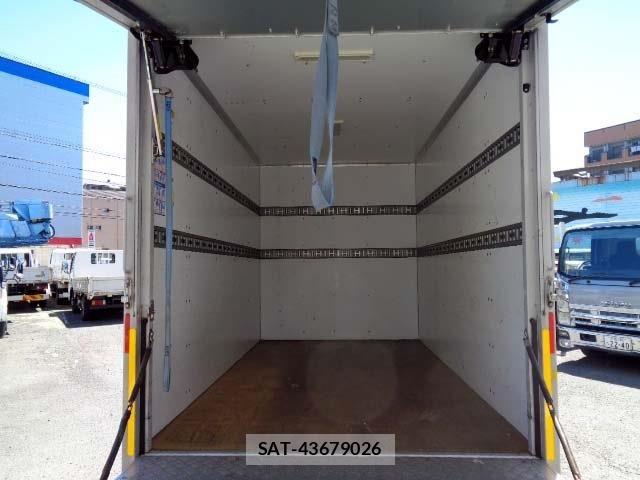 Nissan ATLAS 2016-04 7214922-10