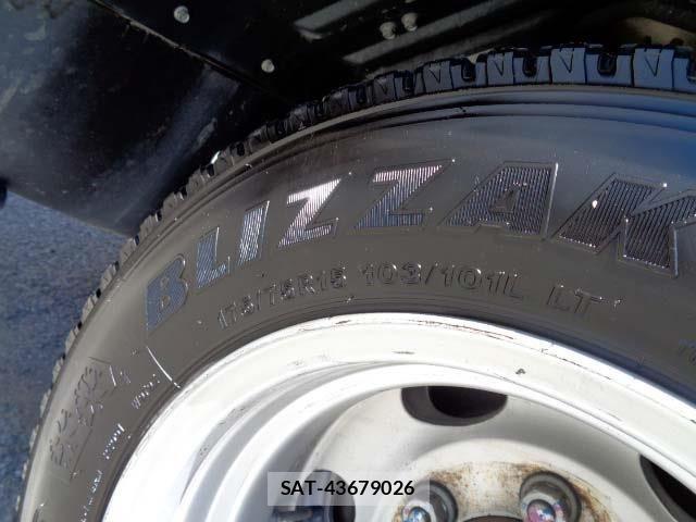 Nissan ATLAS 2016-04 7214922-18