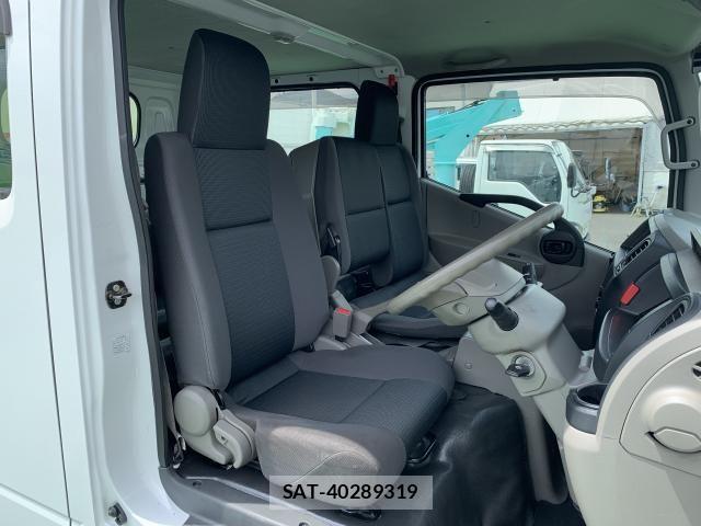 Nissan ATLAS 2021-03 7214923-6