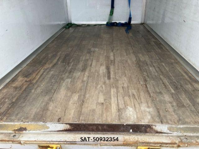 Nissan ATLAS 2016-03 7214921-9