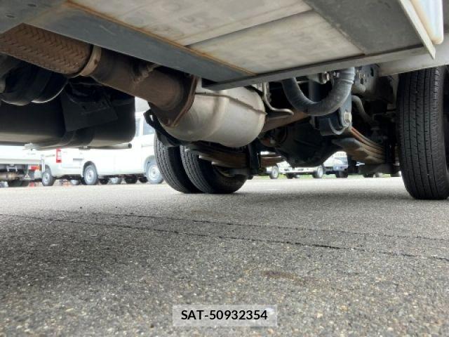 Nissan ATLAS 2016-03 7214921-11
