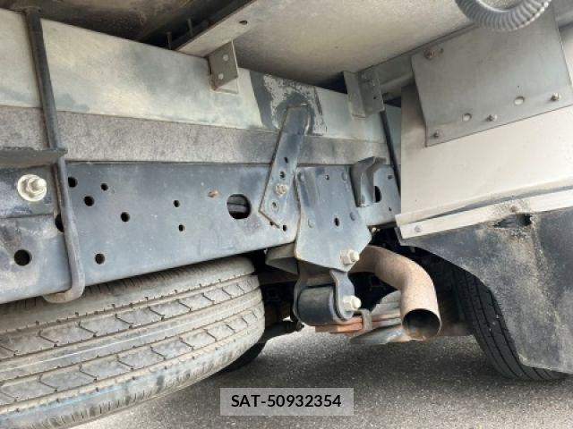Nissan ATLAS 2016-03 7214921-12