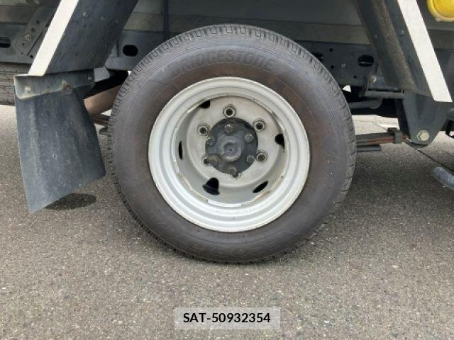 Nissan ATLAS 2016-03 7214921-13