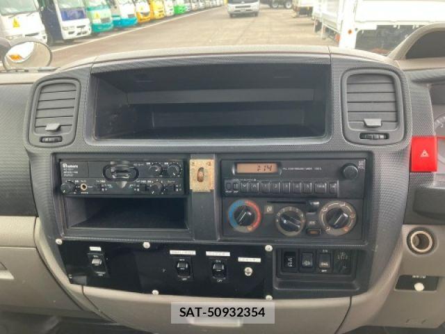 Nissan ATLAS 2016-03 7214921-18