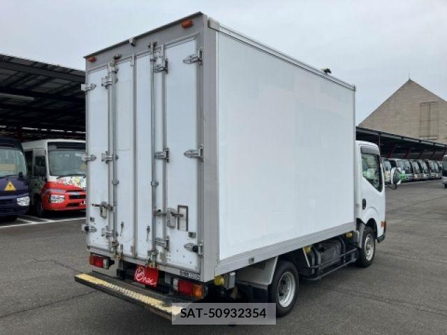 Nissan ATLAS 2016-03 7214921-1