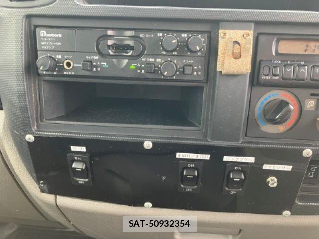 Nissan ATLAS 2016-03 7214921-19