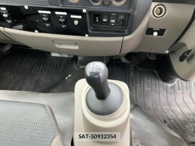 Nissan ATLAS 2016-03 7214921-23
