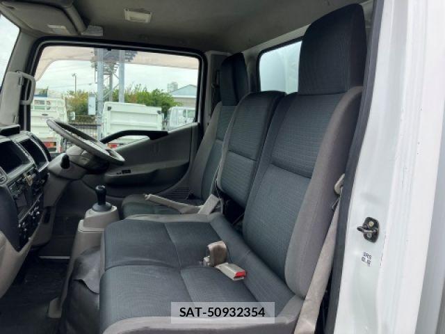 Nissan ATLAS 2016-03 7214921-25