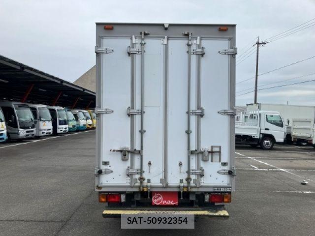Nissan ATLAS 2016-03 7214921-3