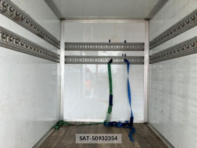 Nissan ATLAS 2016-03 7214921-8