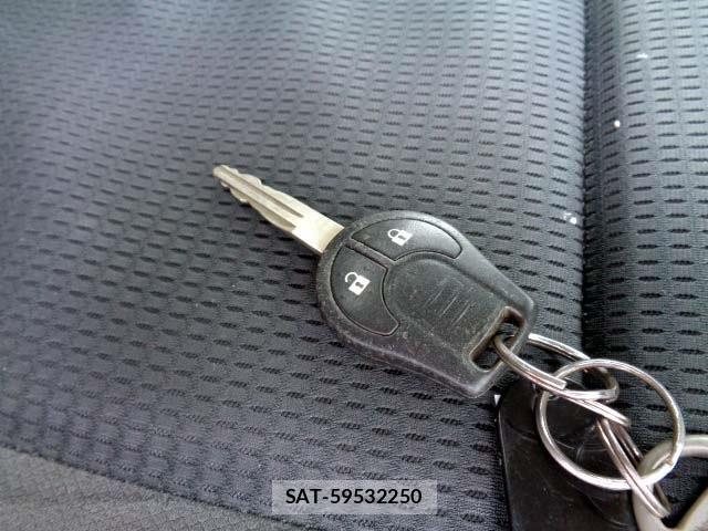 Nissan ATLAS 2016-04 7214920-10