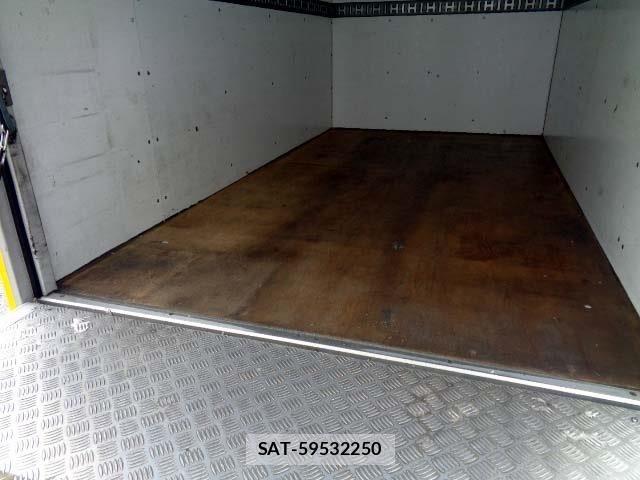 Nissan ATLAS 2016-04 7214920-12