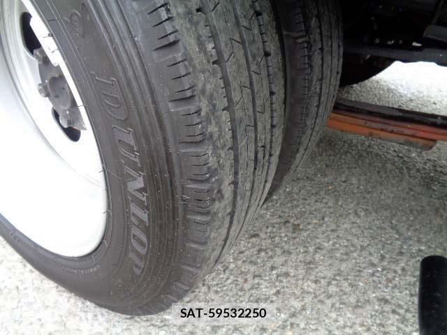 Nissan ATLAS 2016-04 7214920-19