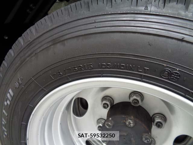 Nissan ATLAS 2016-04 7214920-20