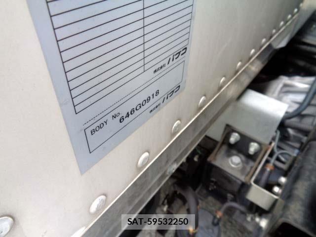 Nissan ATLAS 2016-04 7214920-22