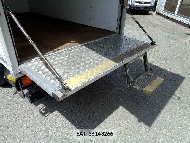 Nissan ATLAS 2016-04 7214925-12