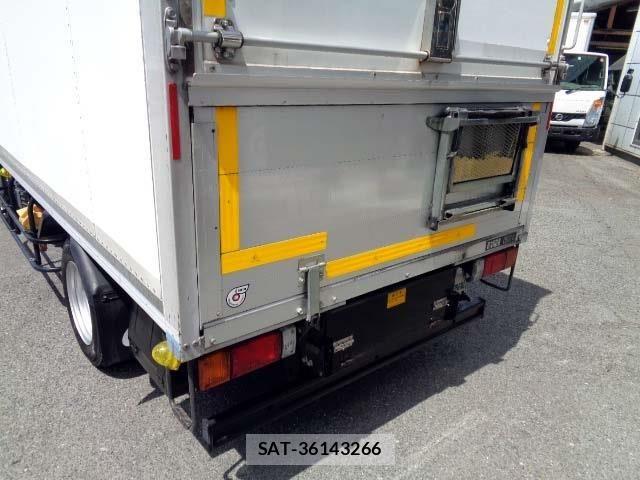 Nissan ATLAS 2016-04 7214925-13