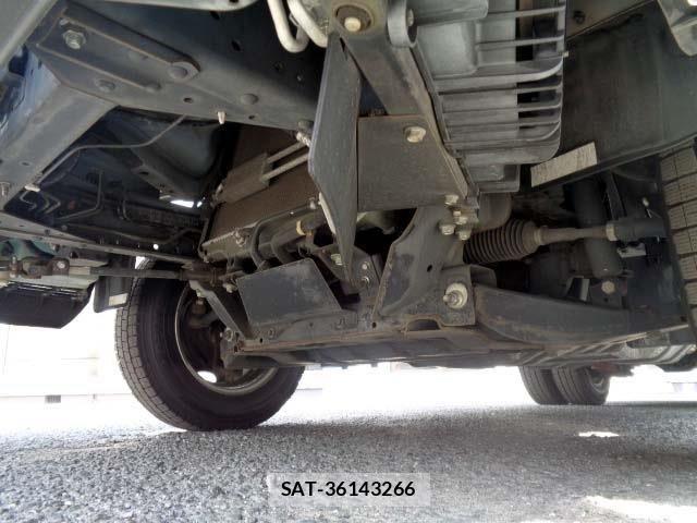 Nissan ATLAS 2016-04 7214925-15